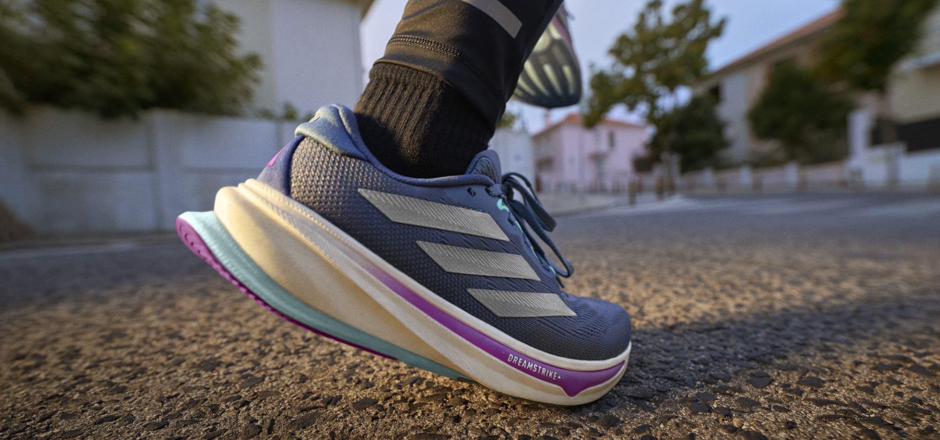 RUNNING SUPERNOVA