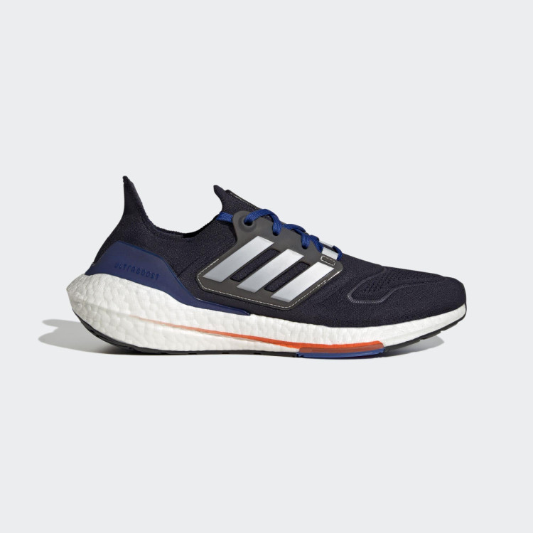 ULTRABOOST 22