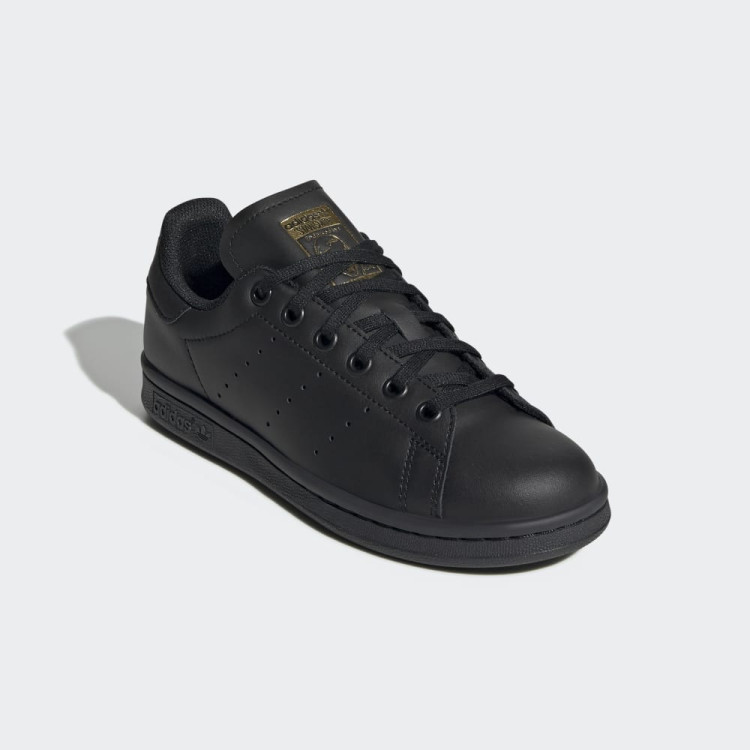 STAN SMITH J