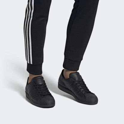 SUPERSTAR