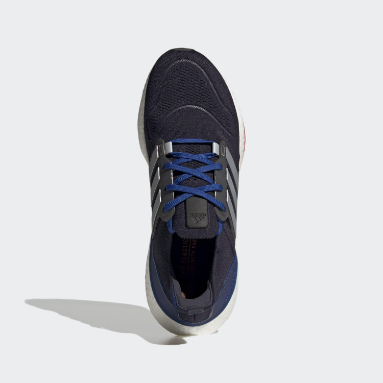 ULTRABOOST 22