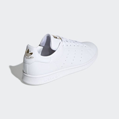 STAN SMITH