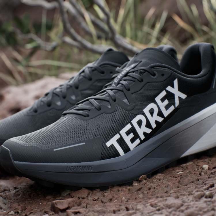 TERREX AGRAVIC 3