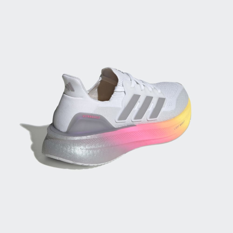ULTRABOOST 5 W