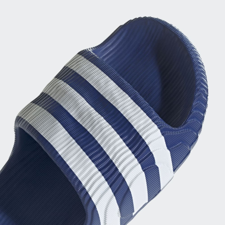 ADILETTE 22