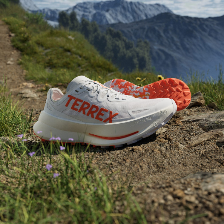 TERREX AGRAVIC SPEED ULTRA W
