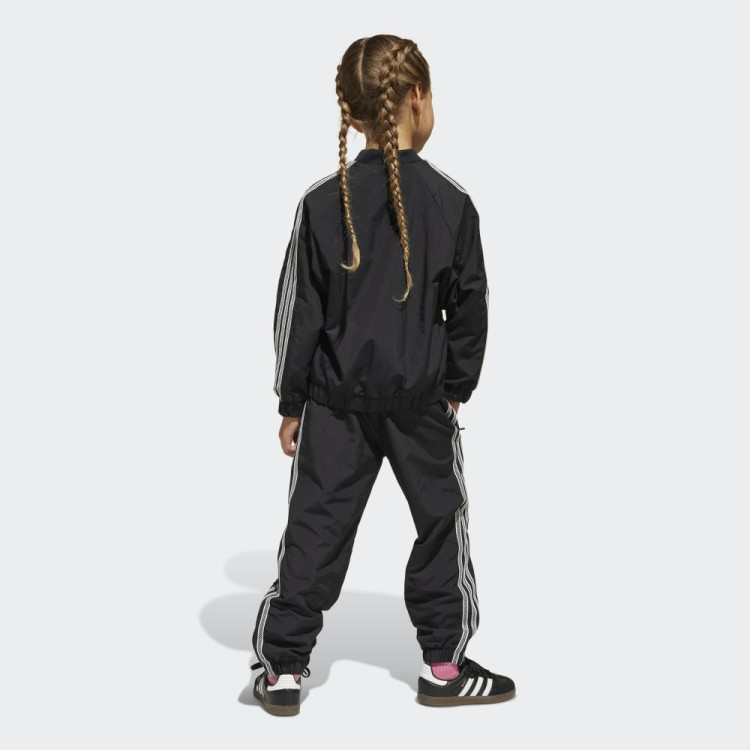 TRACKSUIT