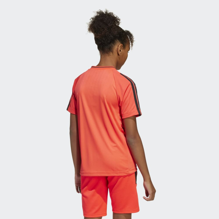 J HOT TEE