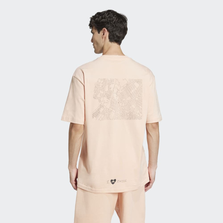 GRAPHIC TEE