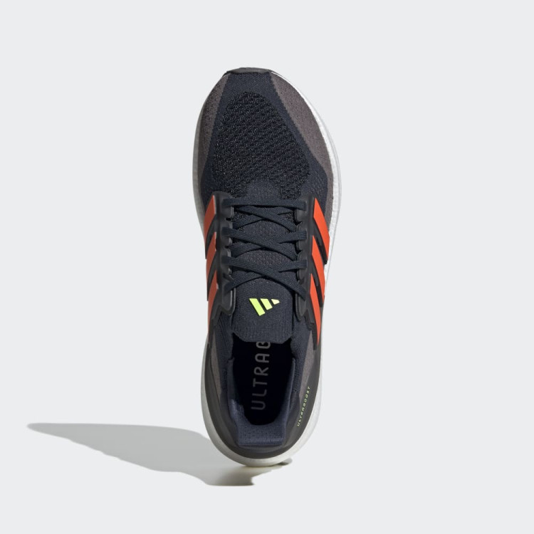 ULTRABOOST 5
