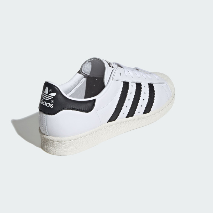 SUPERSTAR 82