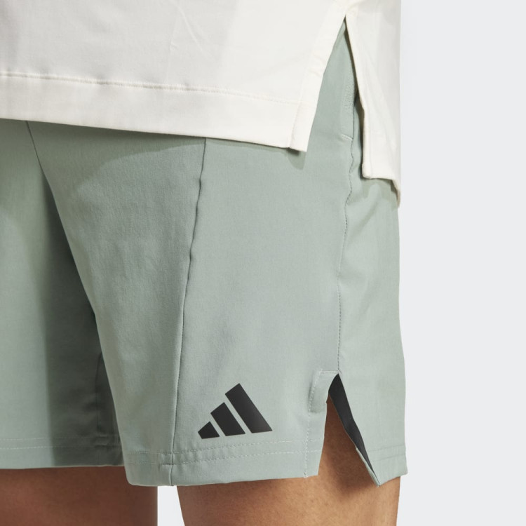 D4T SHORT