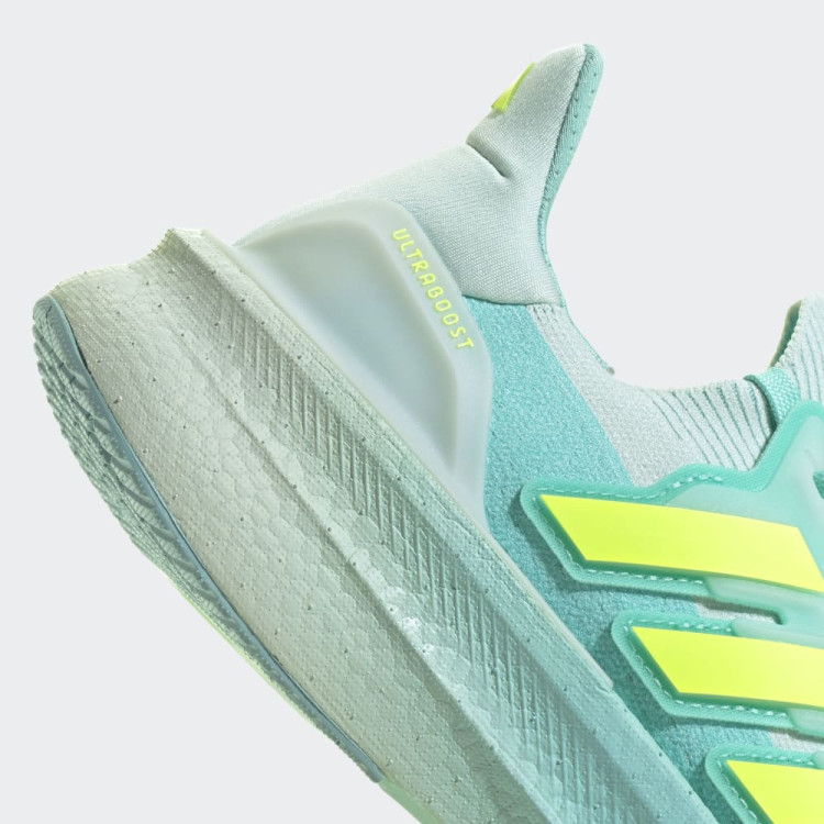 ULTRABOOST 5 W