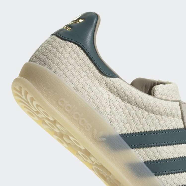 GAZELLE INDOOR