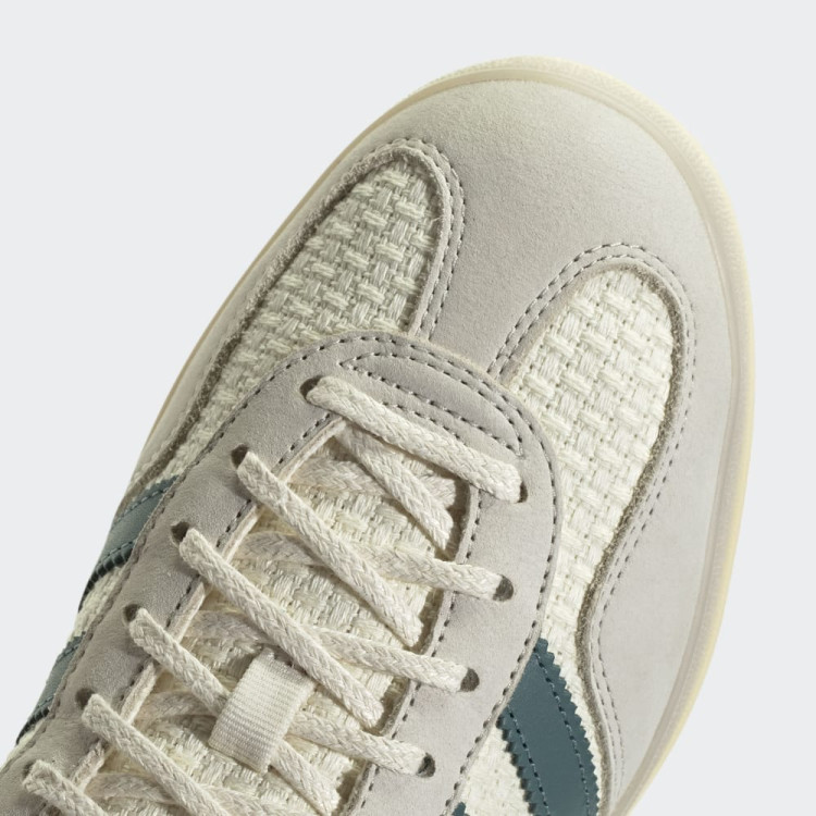 GAZELLE INDOOR