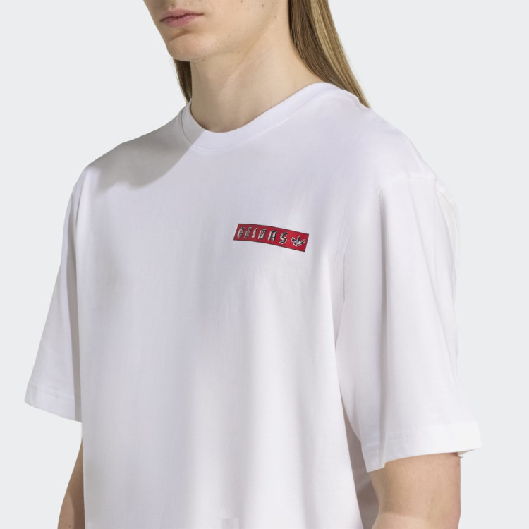 GRAPHIC TEE